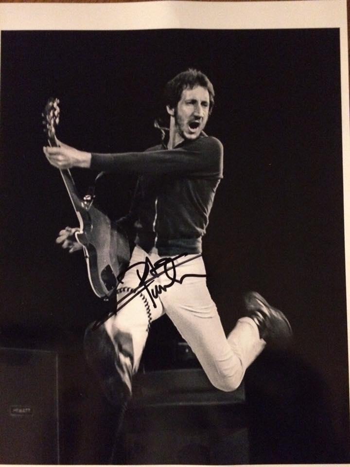 Pete_Townshend_signed.jpg