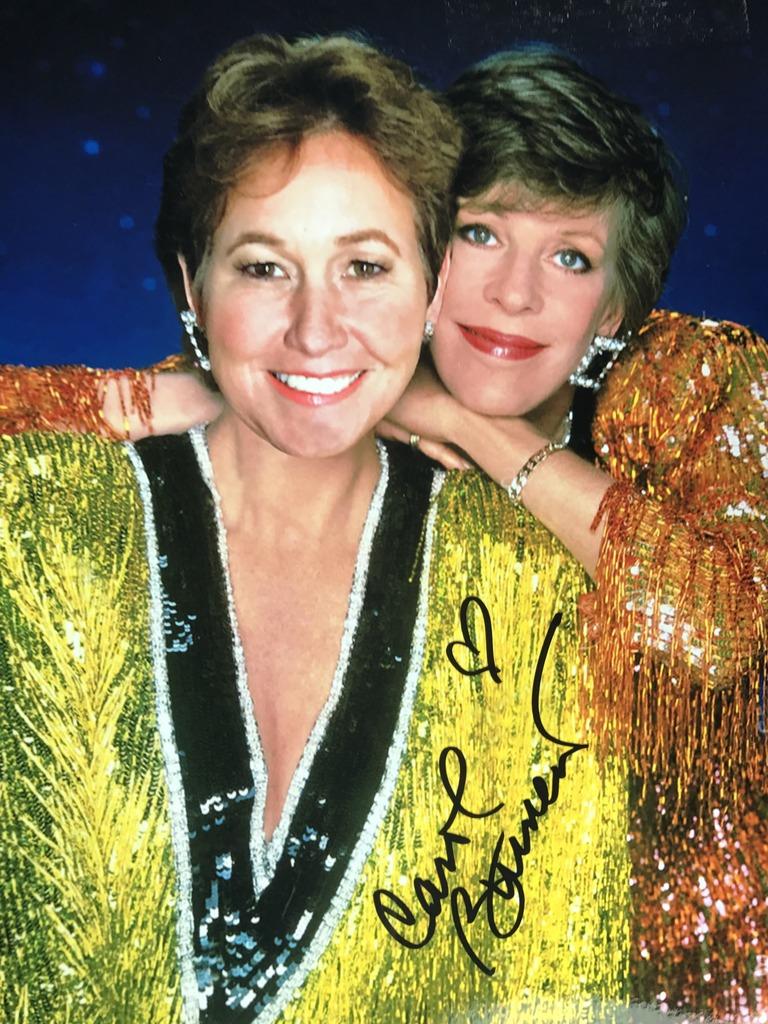 Carol_Burnett_Autograph_Pic.jpg